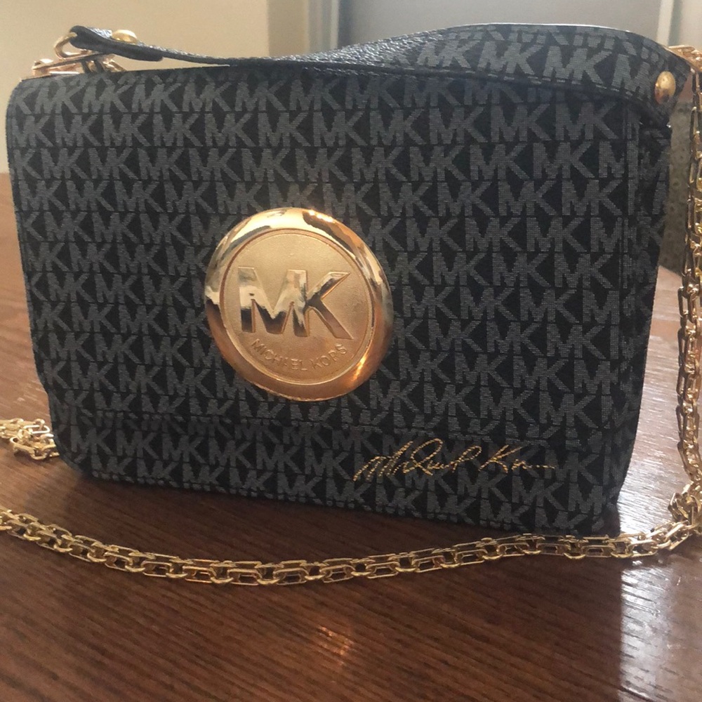 Michael Kors purse